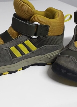 25 Beden Adidas bot