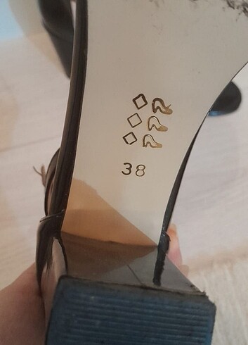 38 Beden siyah Renk Önü Açık Topuklu Ayakkabı