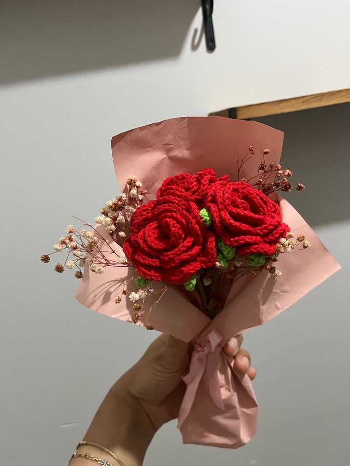 Kırmızı Örgü Çiçekli buket - Görsel 4