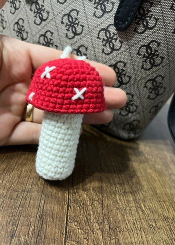 Renkli Örgü Mantar Anahtarlık - Görsel 4