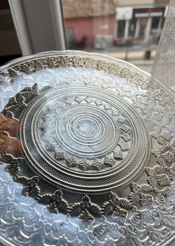 İşlemeli Desenli Beyaz Cam Tabak - Görsel 2