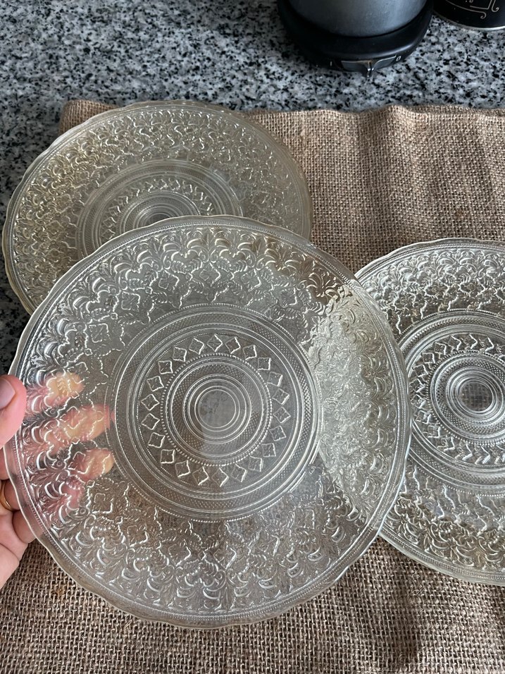 İşlemeli Desenli Beyaz Cam Tabak - Görsel 3