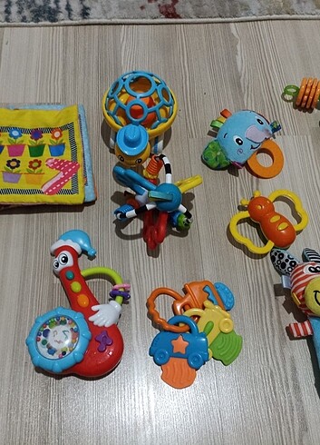 Küçük bebek oyuncağı