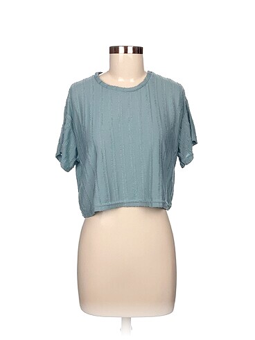 Diğer T-shirt %70 İndirimli.