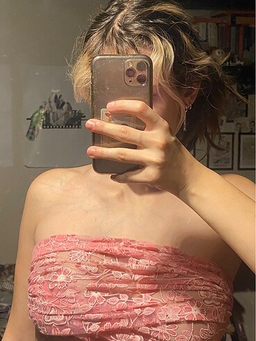 Urban Outfitters Pembe çiçekli transparan şal
