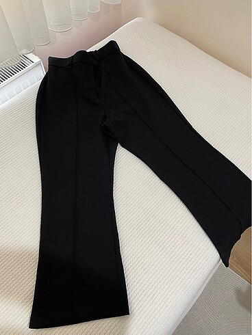Siyah Flare Paça Pantolon