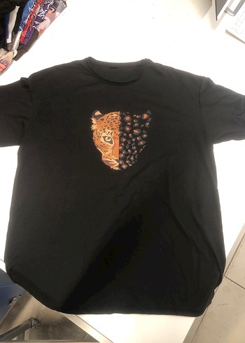 Siyah Leopar Baskılı Battal Beden T-shirt