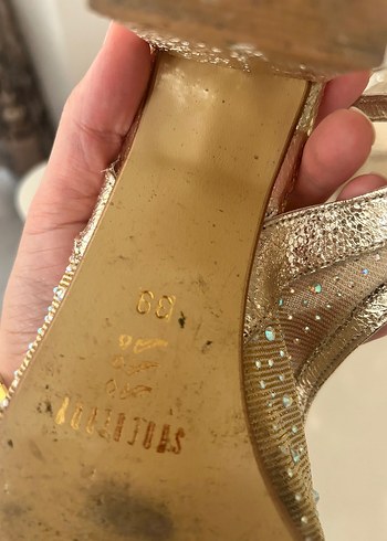 Altın Renkli taşlı Topuklu Ayakkabı - Görsel 5