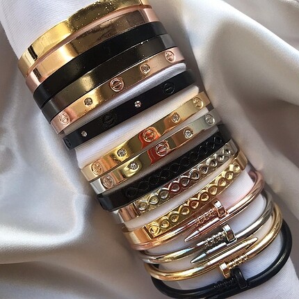 Cartier kelepçe