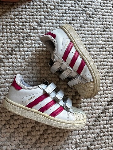 Adidas superstar