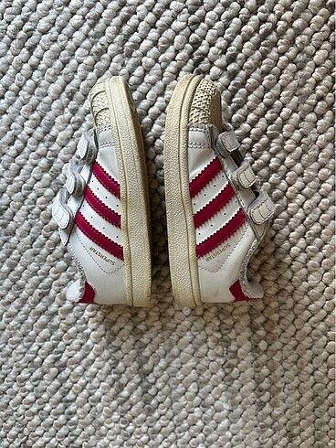 24 Beden Adidas superstar