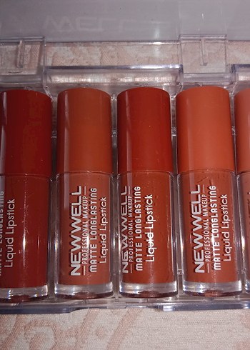 New Well NEWWELL Mat Sıvı Ruj Mini Set Kırmızı
