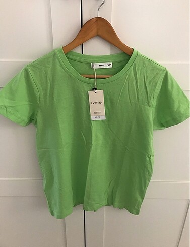Mango yeşil tişört