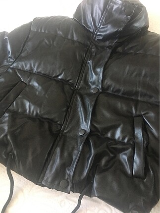 şişne crop mont
