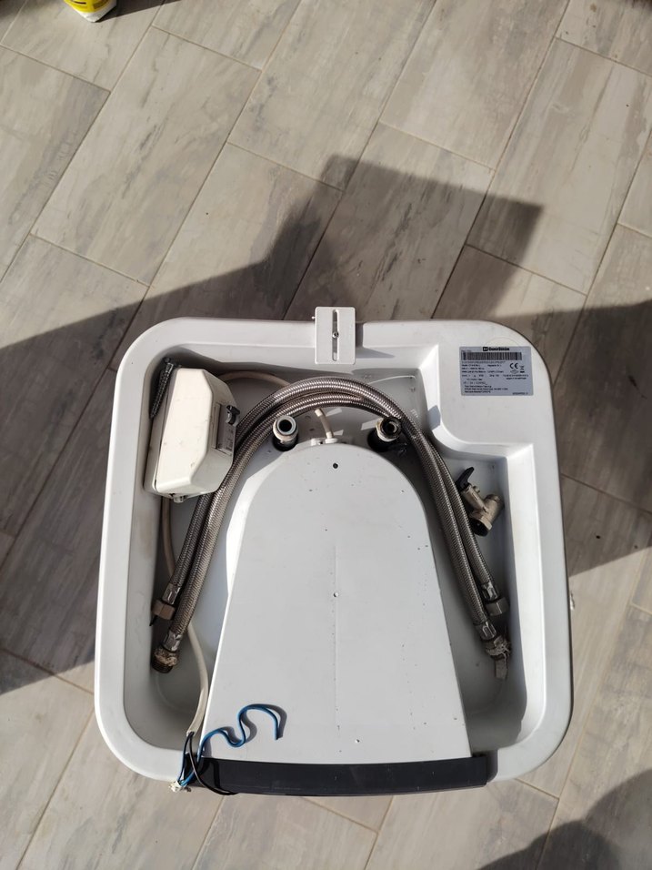 Beyaz ve Gri Ayarlı Elektrikli Isıtıcı - Görsel 2