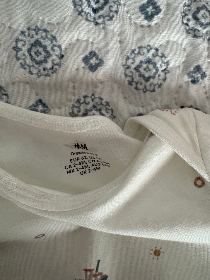 Bebek Erkek Kısa Kollu Body ve Şort Takım 2-4 aylık - Görsel 2