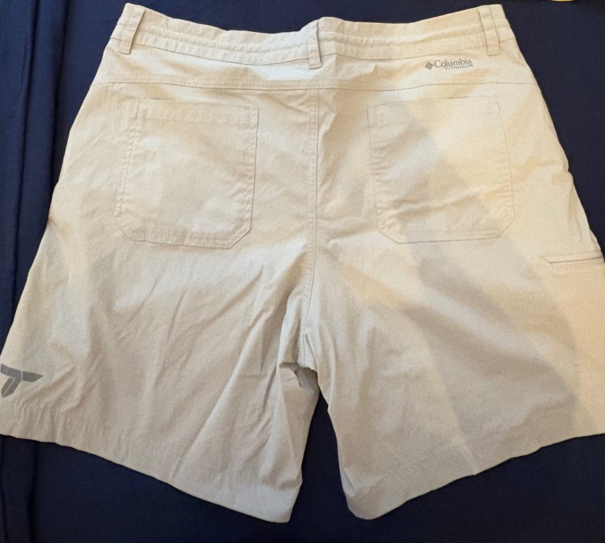 Columbia Gri Bol Şort - Görsel 2