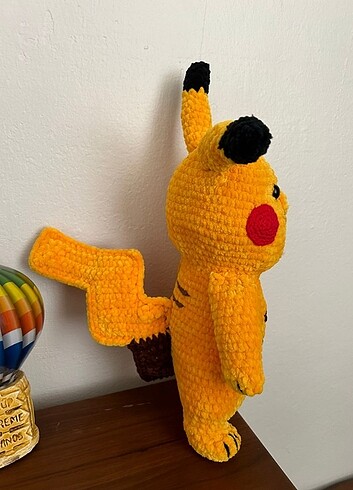  El örgüsü tasarım oyuncak pikachu satışa hazır.