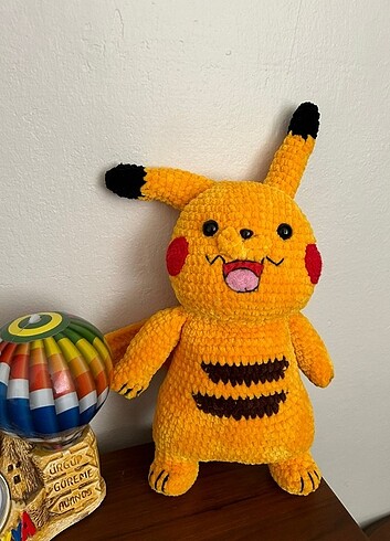 El örgüsü tasarım oyuncak pikachu satışa hazır.