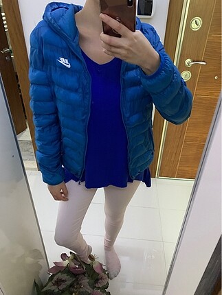 Nike mavi şişme mont