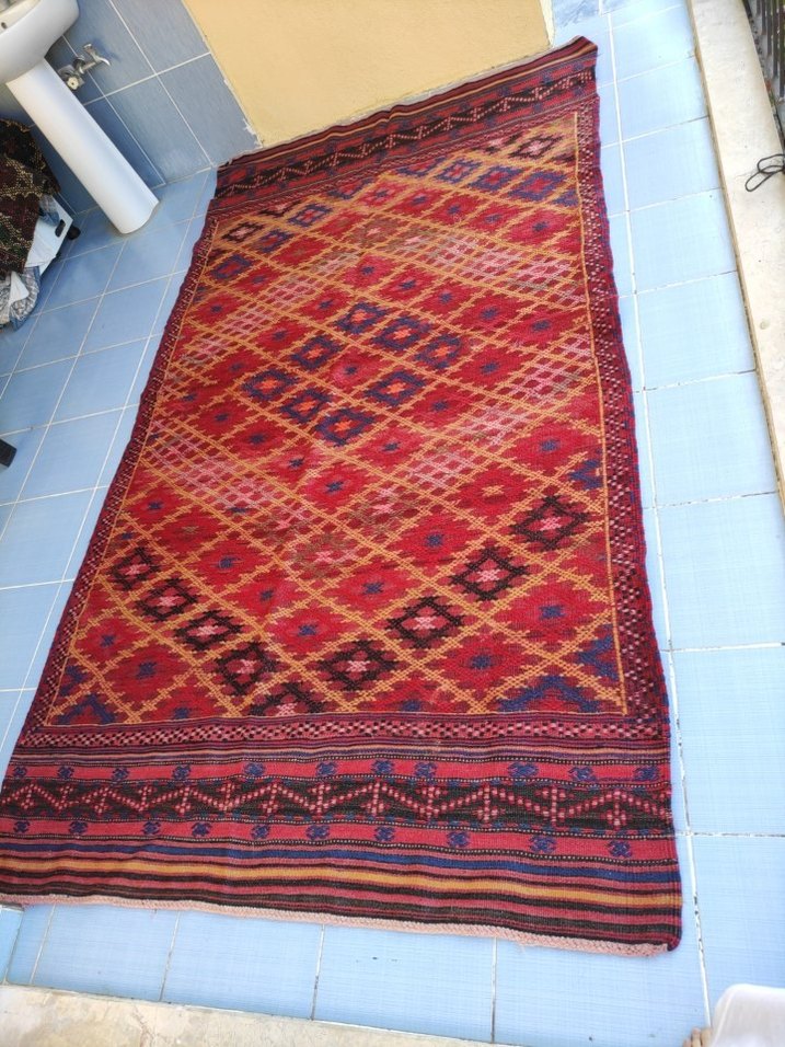 Canlı Renkli Klasik Desenli Kırmızı Halı - Görsel 2