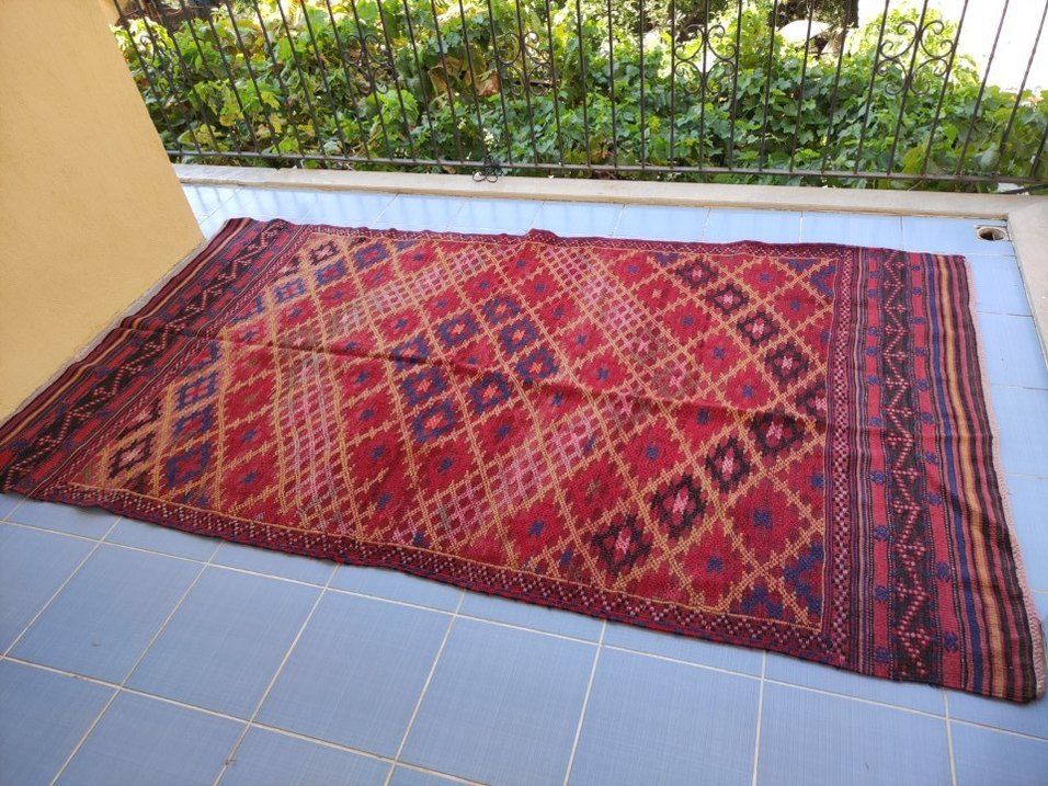 Canlı Renkli Klasik Desenli Kırmızı Halı - Görsel 4