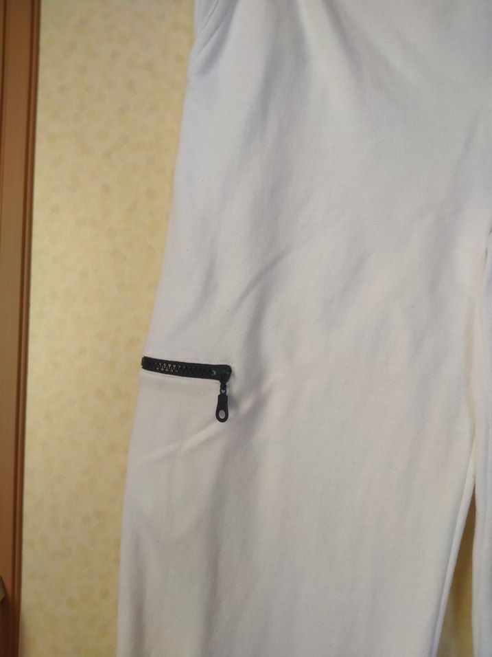 Beyaz Kemerli Spor Rahat Kadın Pantolon - Görsel 2