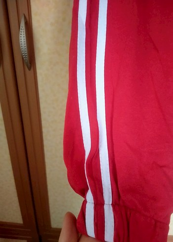 Kırmızı Çizgili Kadın Eşofman Altı - Görsel 2