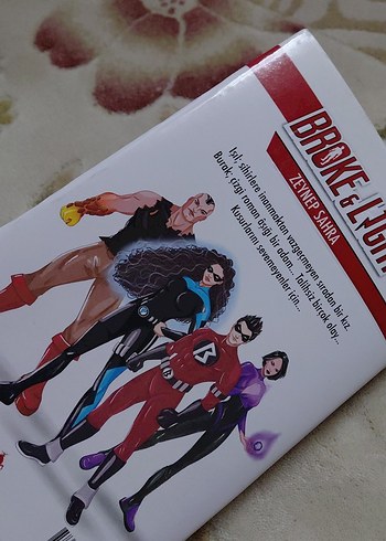 Broke & Light - Zeynep Sahra - Görsel 3