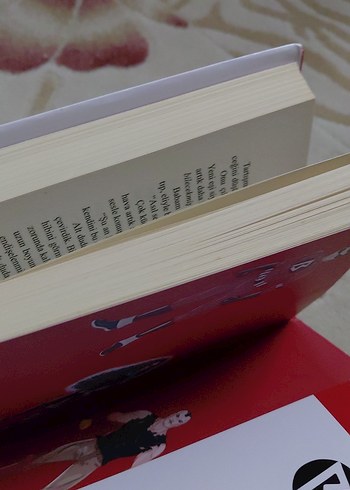 Broke & Light - Zeynep Sahra - Görsel 4