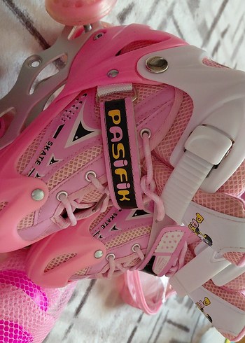 Pembe Biker Kız Çocuk Kaykay Seti - Görsel 3