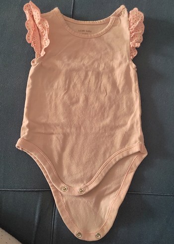 Dantel Detaylı Pembe Kolsuz Bebek Body