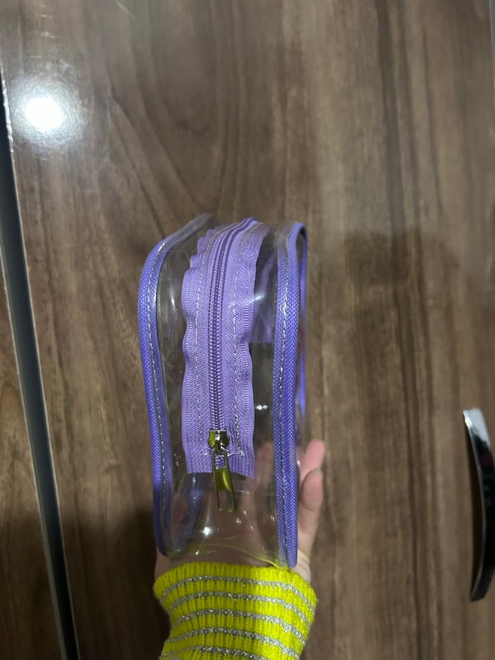 Mor Fermuarlı Şeffaf Makyaj Çantası - Görsel 4