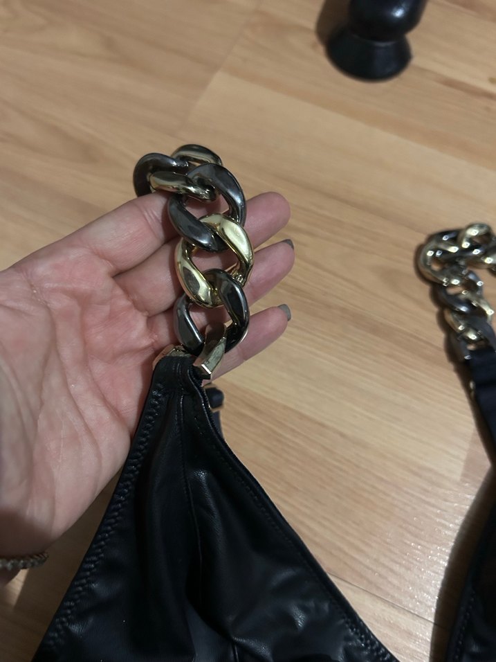 Zincir Detaylı Siyah Deri Mini Büstiyer - Görsel 3