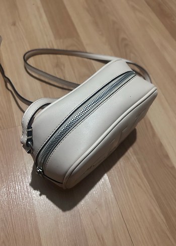 Pudra pembe Deri Calvin Klein Çapraz Çanta - Görsel 2