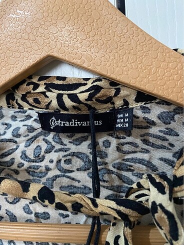 Stradivarius Leopar desenli gömlek bluz