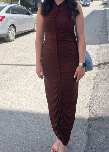 Kahverengi Drapeli Uzun V Yaka Elbise