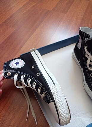 37 Beden siyah Renk siyah boğazlı converse
