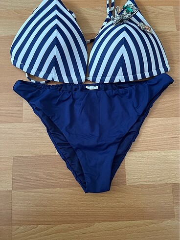 38 Beden Calzedonıa bikini takımı