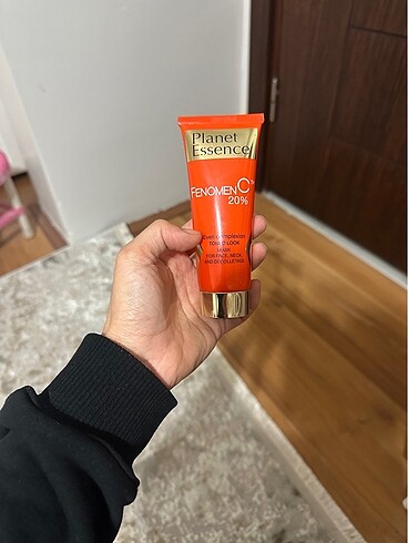 Neutrogena Yüz Kremi