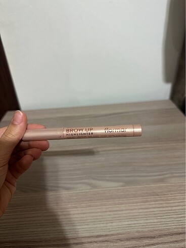 Flormar aydınlatıcı stick