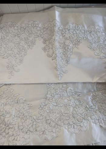 İşlemeli Beyaz Yatak Örtüsü - Görsel 3