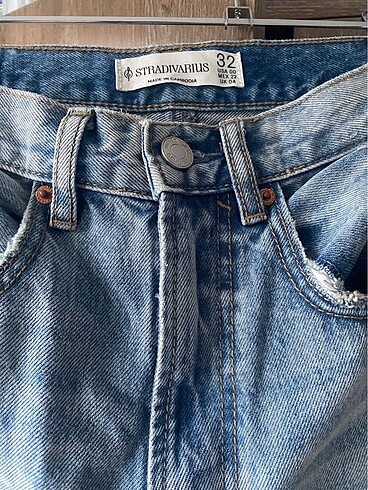 32 Beden Stradivarius jean