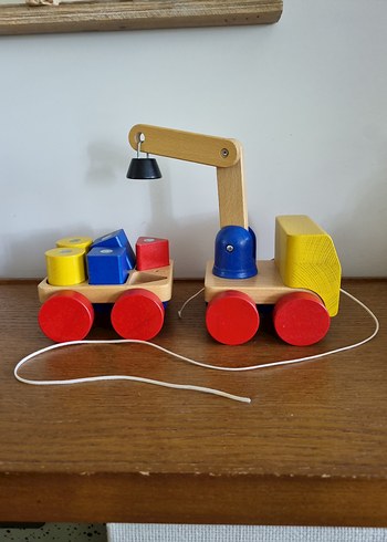Ikea Renkli Ahşap Oyuncak Vinç ve Vagon