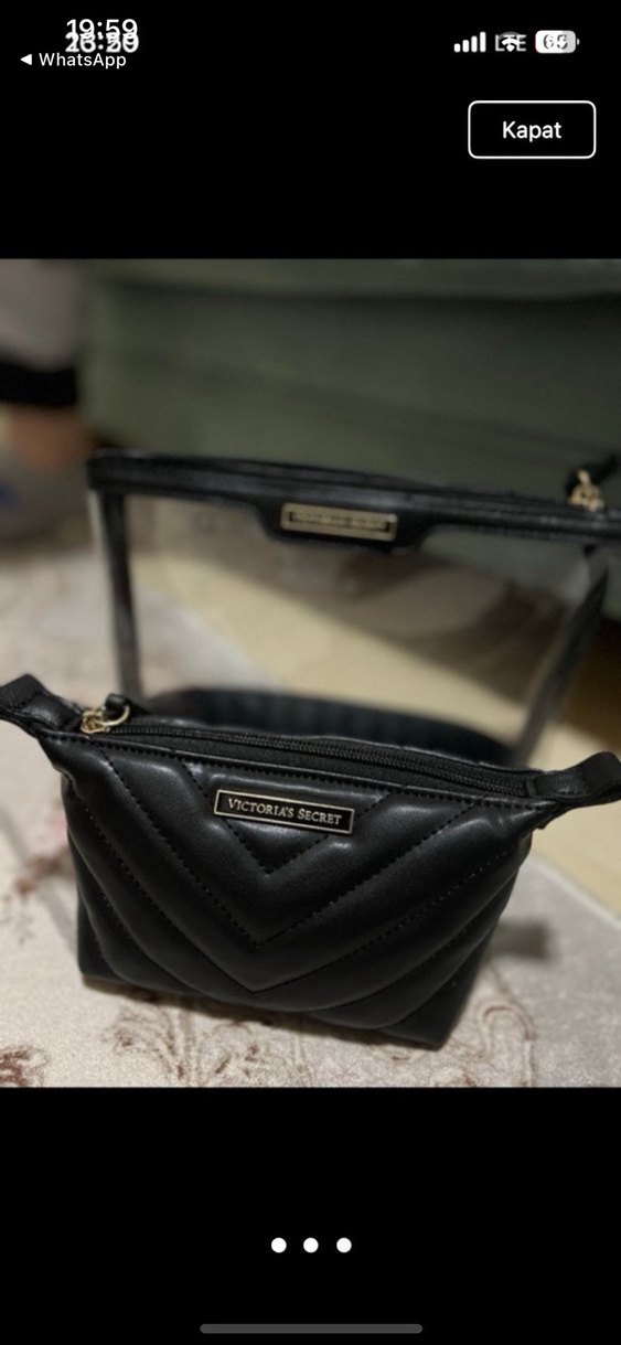 VICTORIA SECRET Fermuarlı Makyaj Çantası - Görsel 2