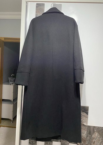 Siyah Çift Düğmeli Uzun Kaban - Görsel 3