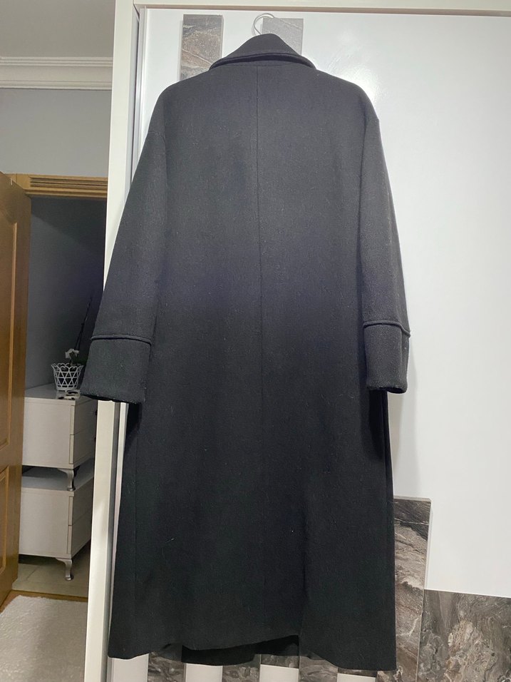 Siyah Çift Düğmeli Uzun Kaban - Görsel 3