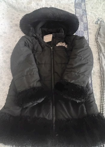 Kız Çocuk Siyah Kürklü Kaban - Görsel 2