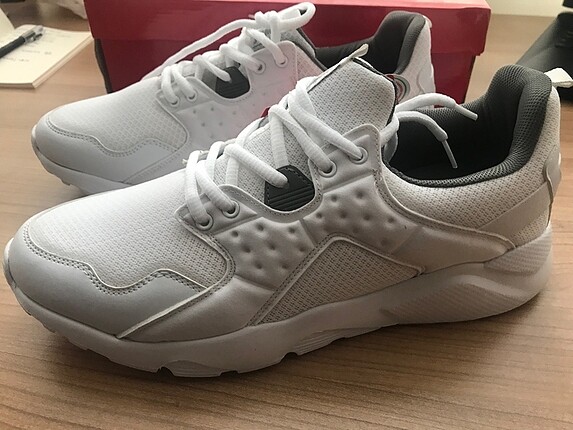 Jump Sneakers
