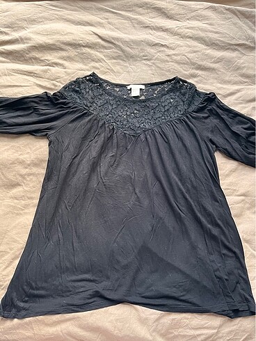 xs Beden H&M siyah dantel detayli bluz